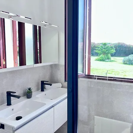 Esclusiva Con Piscina Privata E Vista Mare Villa San Michele (Sassari)